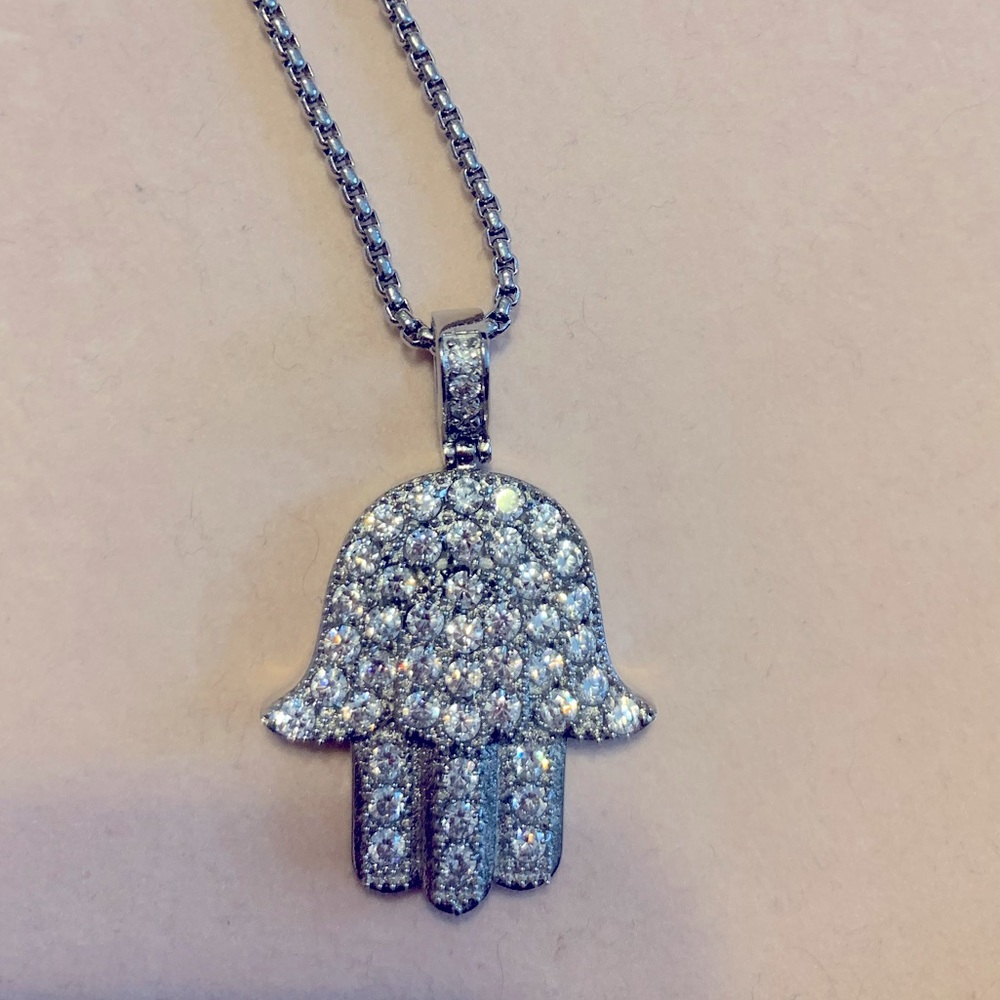 Stainless steel chain, with CZ hamsa pendant
